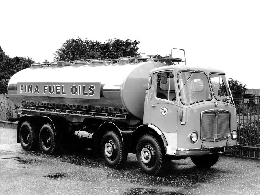  AEC Mammoth Major 8 Mk V Tanker (G8RA) 1959 года  (фото 9 из 11)